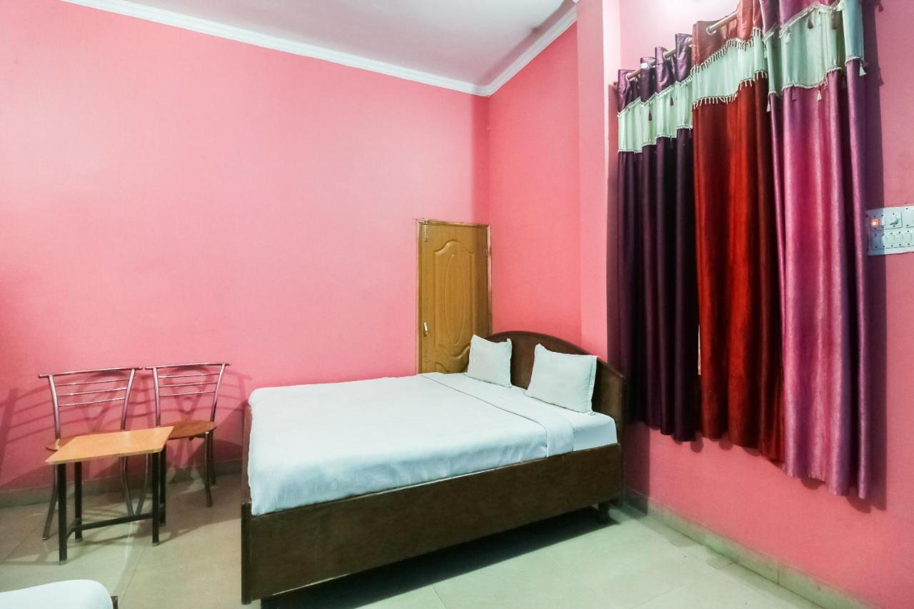 SPOT ON 61434 Sabri Barkat Hotel Roorkee Bagian luar foto