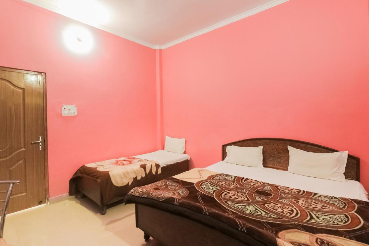 SPOT ON 61434 Sabri Barkat Hotel Roorkee Bagian luar foto