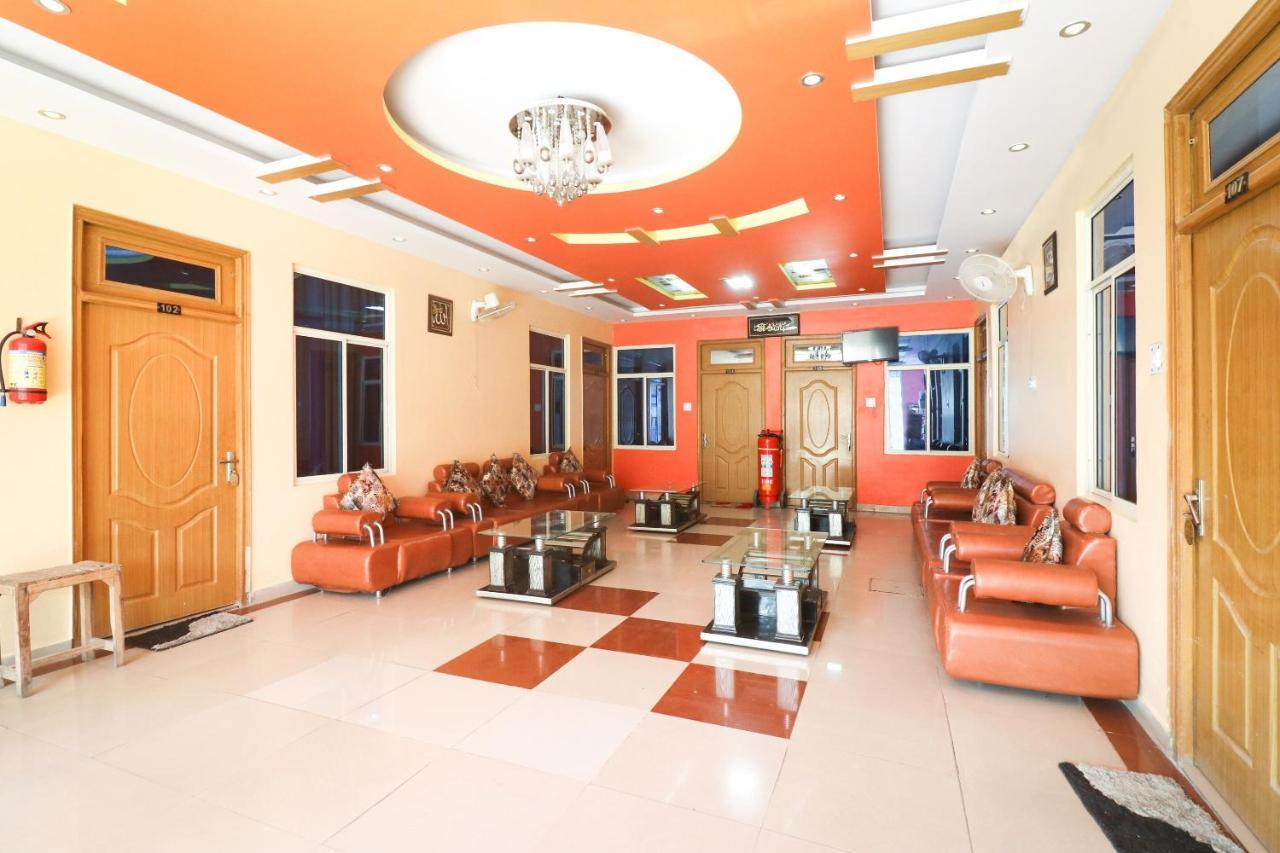 SPOT ON 61434 Sabri Barkat Hotel Roorkee Bagian luar foto